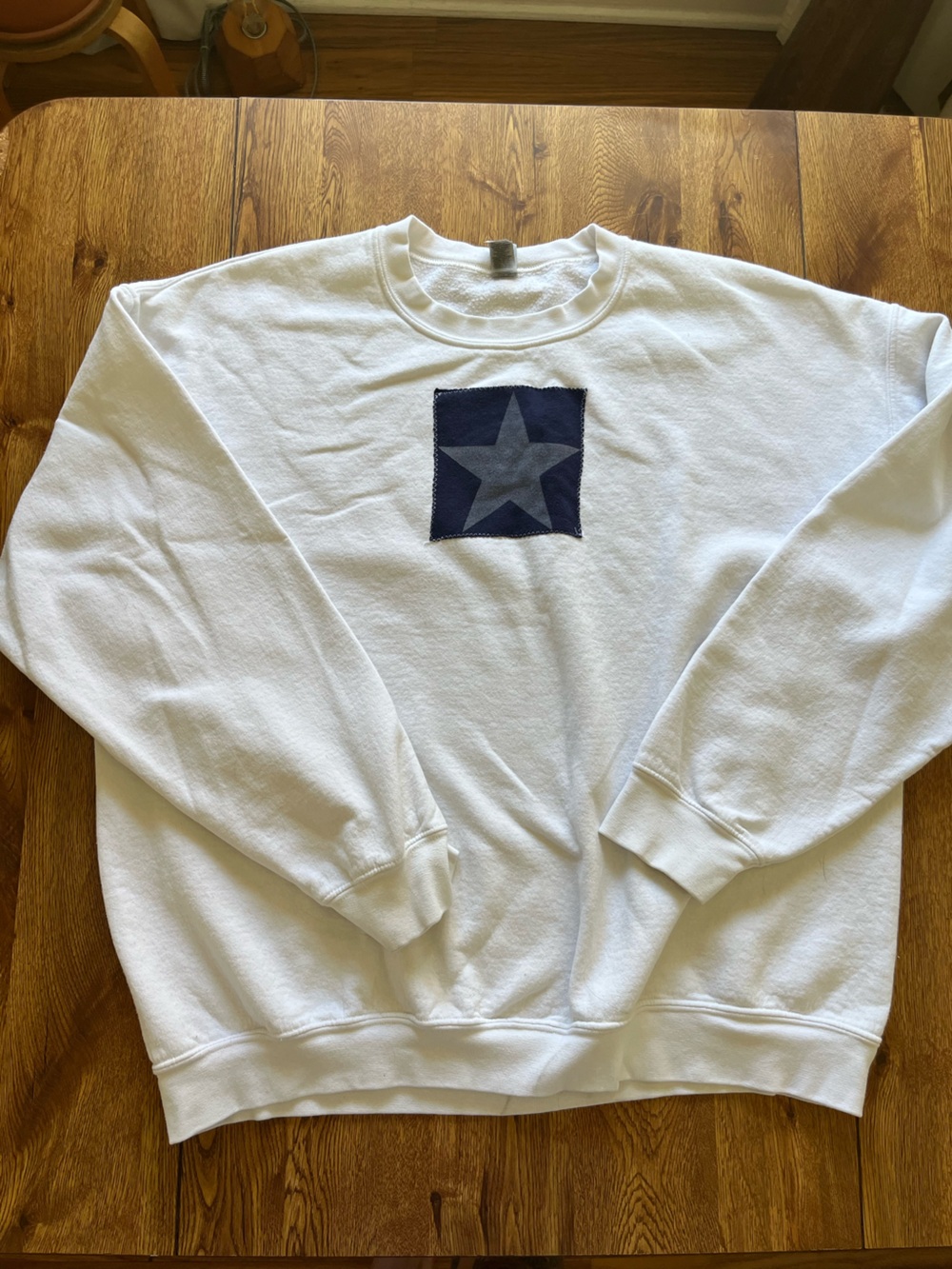 Vintage Gildan sweatshirt